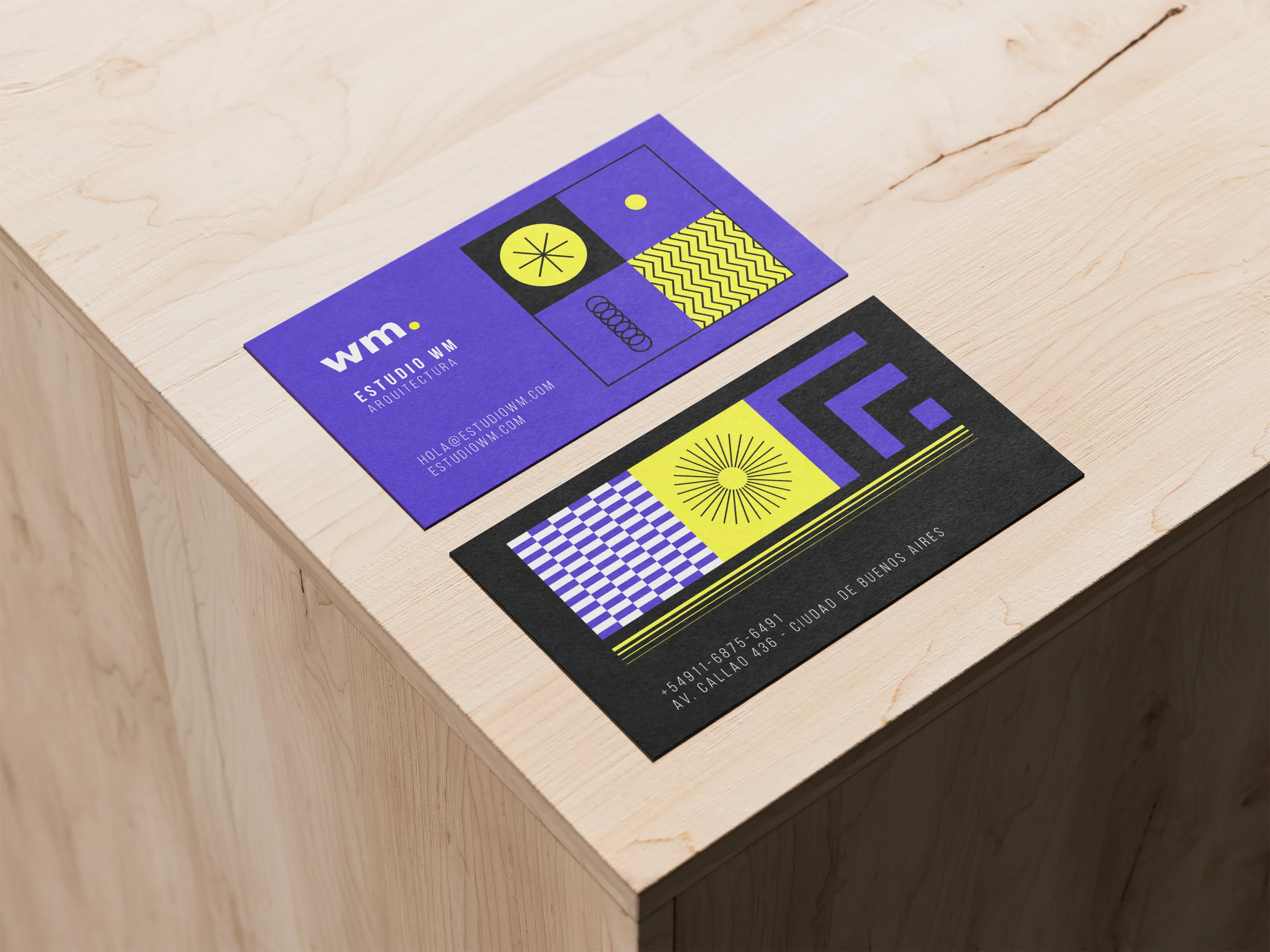 Tarjetas personales diseñadas por looop.ar